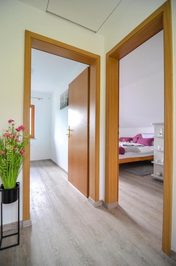 Flower House Podcetrtek Ngoại thất bức ảnh
